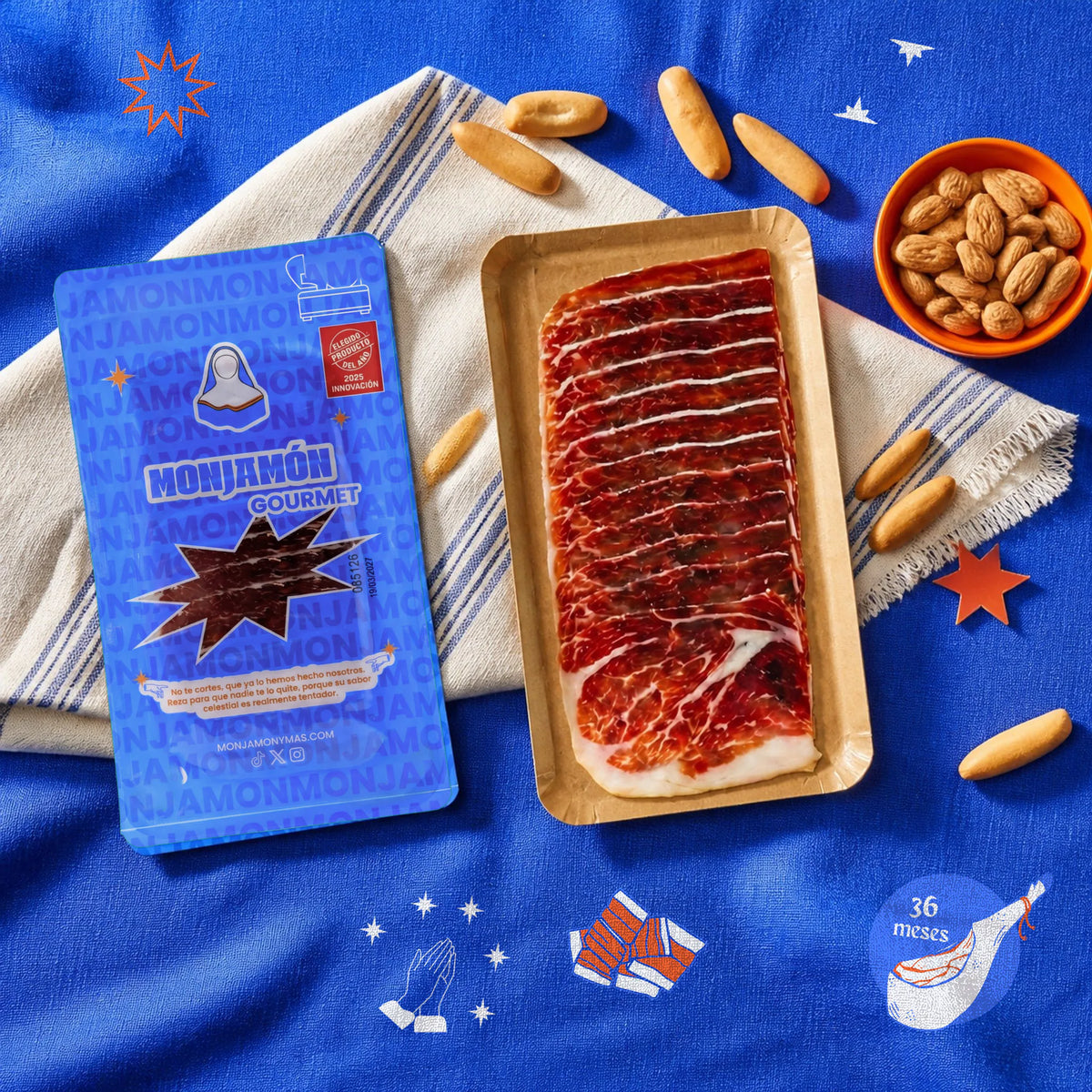 Sobre 80gr Jamón de Bellota 100% Ibérico +36 Meses · aromático · a máquina – vista desde arriba: un plato de jamón loncheado a máquina en lonchas finas, con el sobre al lado